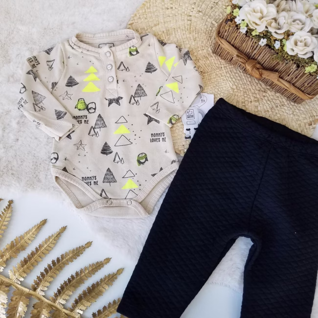 Conjunto Body + Pantalón - Mommy´s Love me - Ultimos 9 a 12 meses !