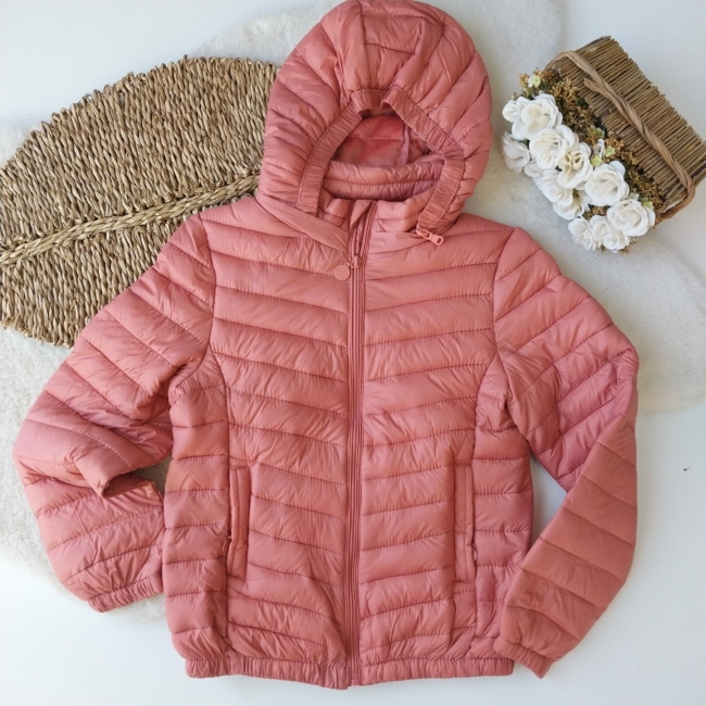 Campera Forrada con Capucha Desmontable