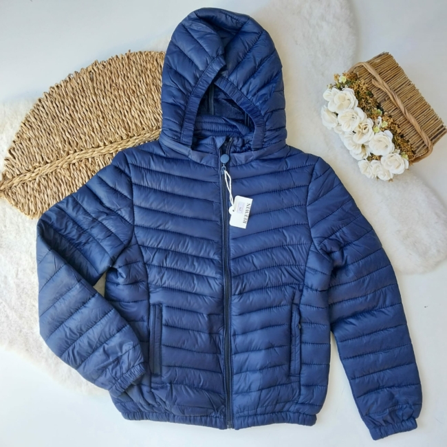 Campera Forrada con Capucha Desmontable
