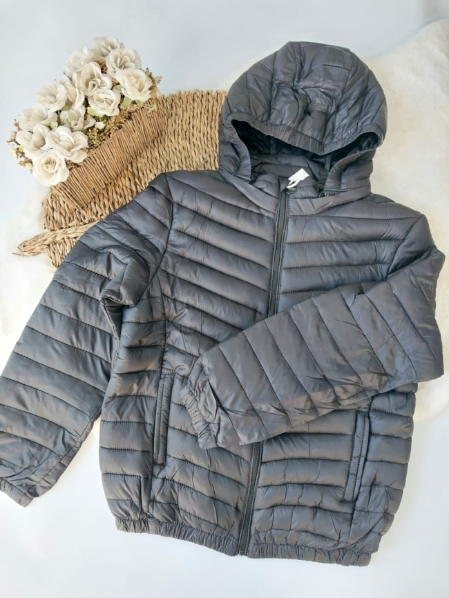 Campera Forrada con Capucha Desmontable