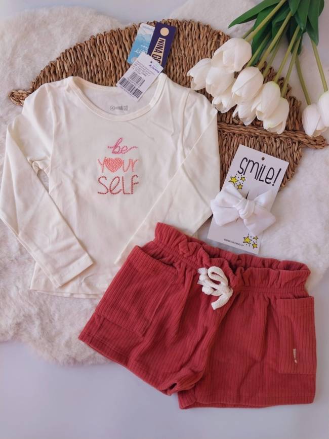 Conjunto Be Your Self  ( No Incluye Moña de la foto )