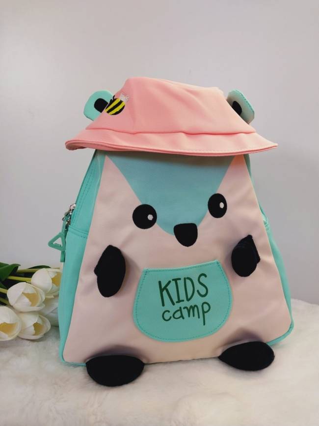 Mochila Kids Camp con Gorro